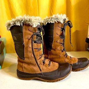 The North Face women’s boots size 8.5